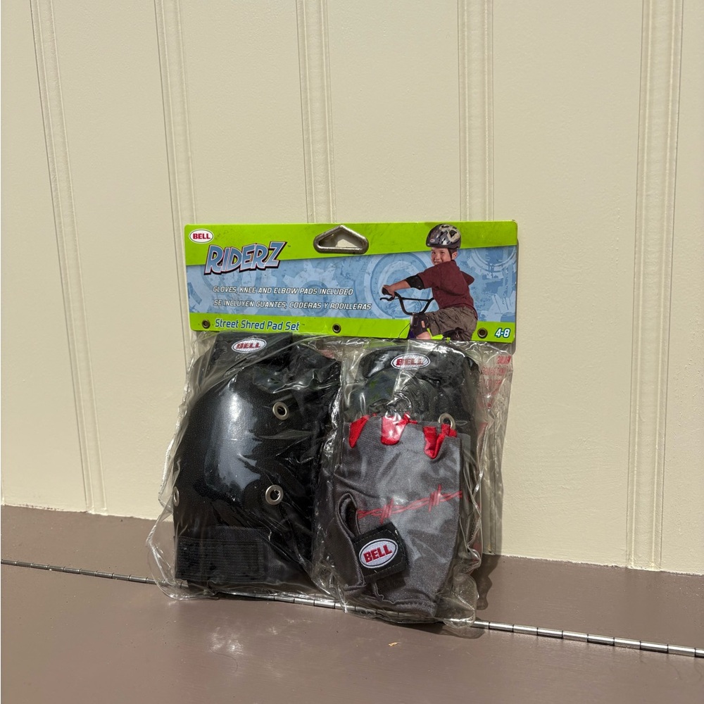 Riderz Kids Protective Gear Set - Black and Gray